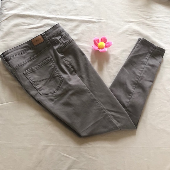 Aeropostale Denim - Aeropostal High Wasted Jegging Tan/Khaki -Size 12